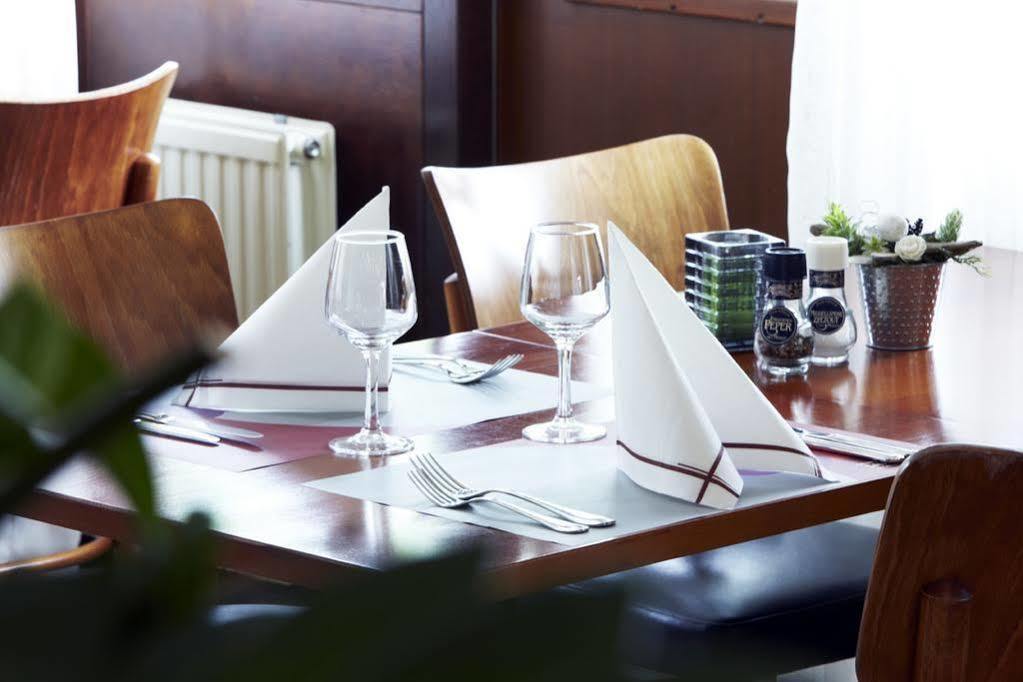 Campanile Hotel & Restaurant Леэварден Экстерьер фото