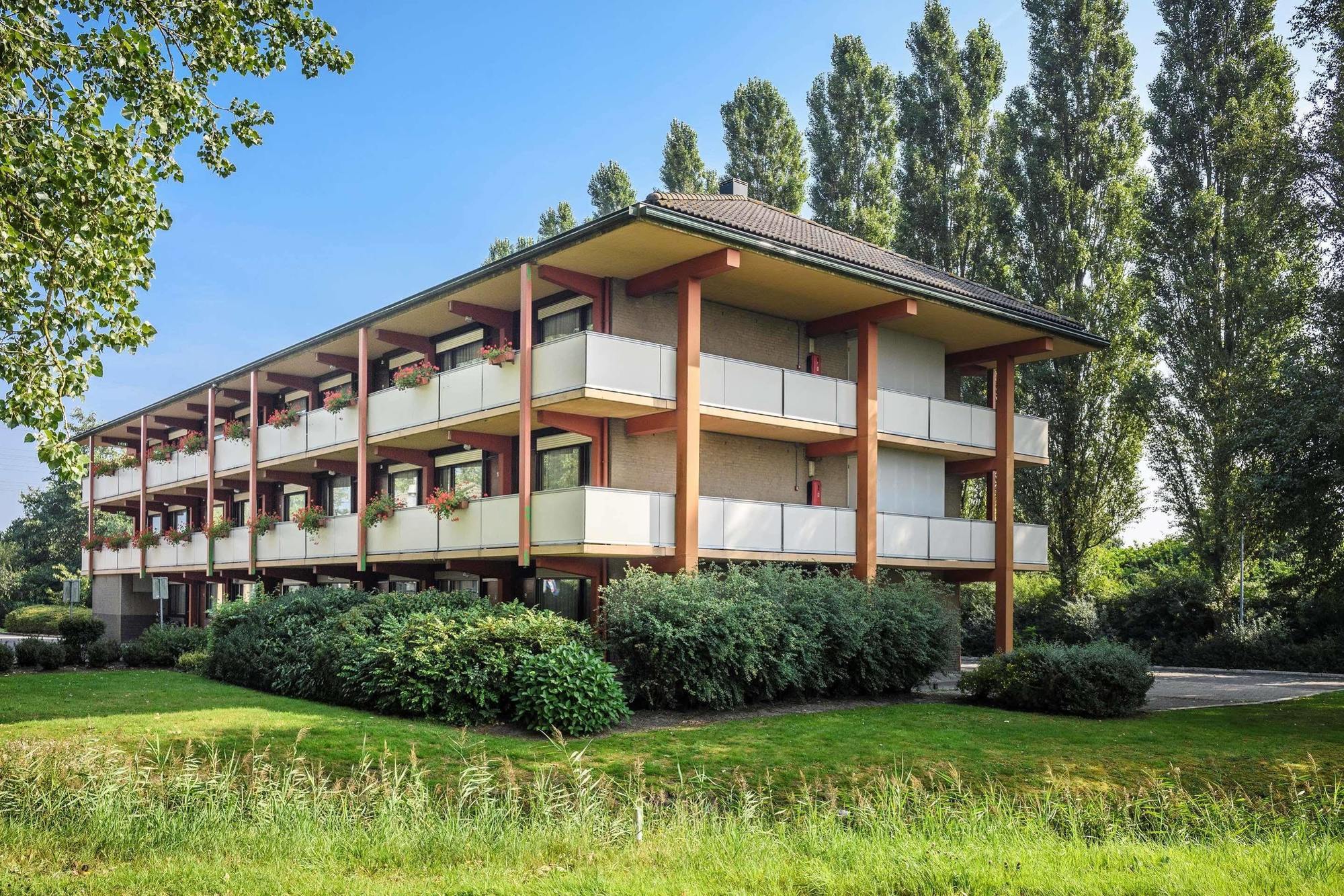 Campanile Hotel & Restaurant Леэварден Экстерьер фото